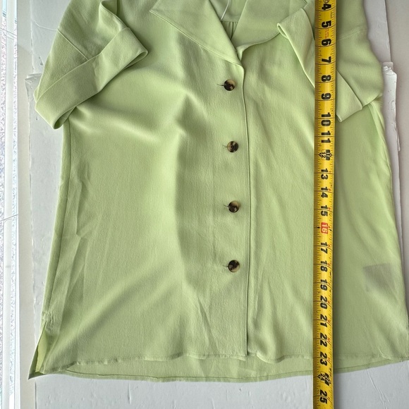 498$ Lafayette 148 Sabine Button-Up 100% Silk Blouse Key Lime Green Size XS - Picture 4 of 6